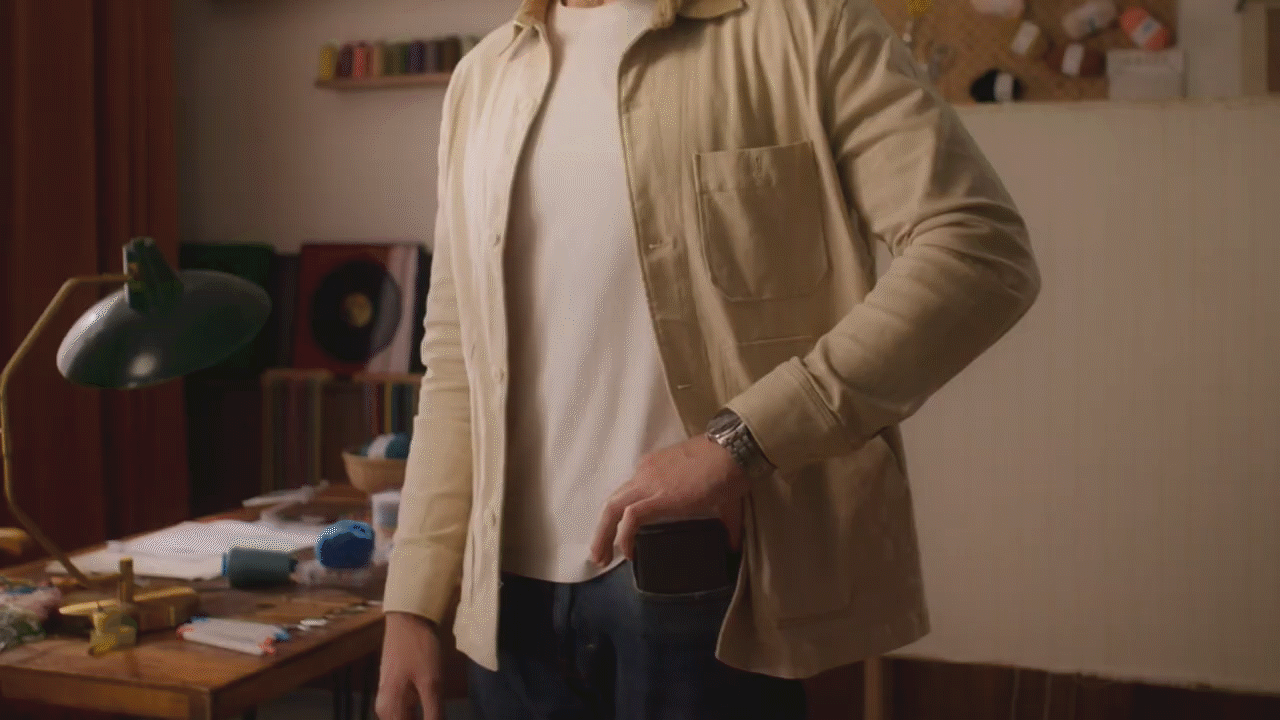 Smallest Foldable Mini Projector Ever – Redefining Portability